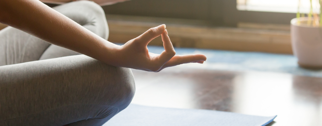 Gong with the wind: an effortless way to quiet the mind by meditating with sound